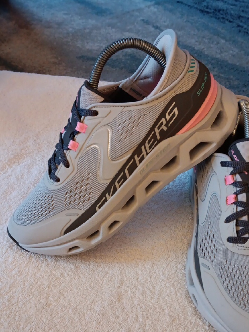 NWOT Skechers Slip Ins Glide Steps - Picture 2 of 16
